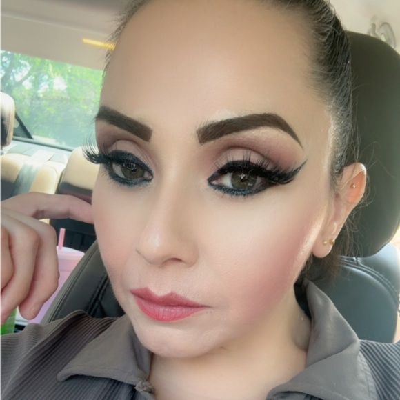 Meet your Posher, Yuri - Picture 3 of 4